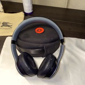 Beats solo1 head phones